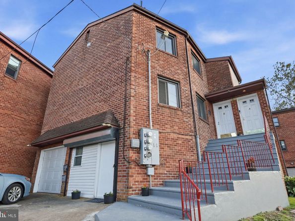 9101 Old Newtown Road, Philadelphia PA 19115