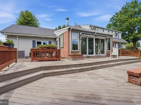 5986 Washington Lane, Bensalem PA 19020