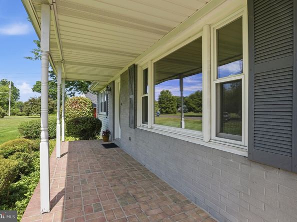 5986 Washington Lane, Bensalem PA 19020