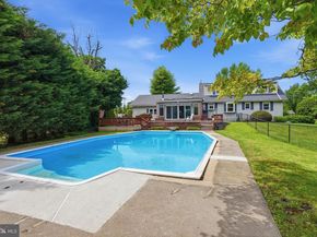 5986 Washington Lane, Bensalem PA 19020