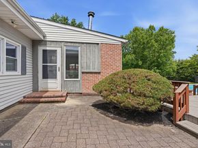 5986 Washington Lane, Bensalem PA 19020