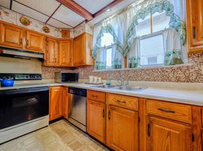 627 W Gardner Avenue, Glenolden PA 19036