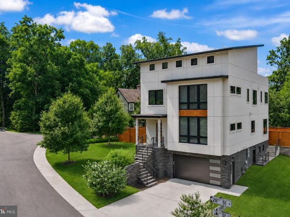 924 28TH Street S, Arlington VA 22202