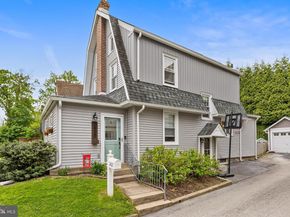 2420 Wynnefield Drive, Havertown PA 19083