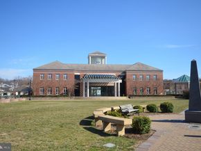 815 Branch Drive 401, Herndon VA 20170