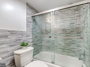 517 N Armistead Street 303, Alexandria VA 22312