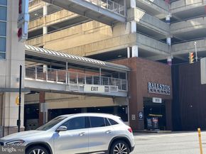 106 N George Mason Drive N 4, Arlington VA 22203