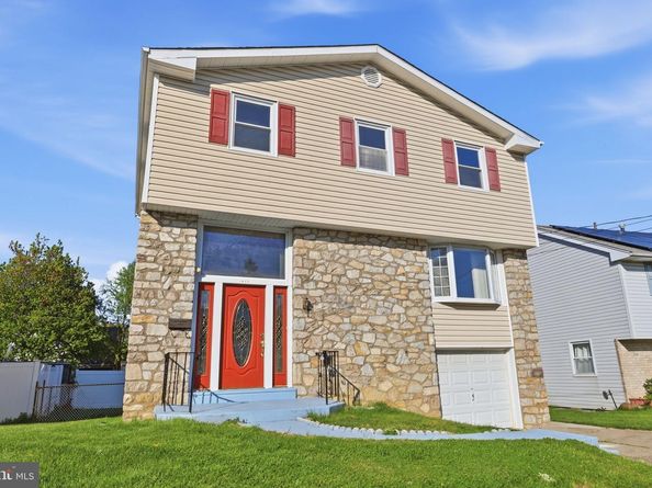 1853 Merlin Road, Philadelphia PA 19116