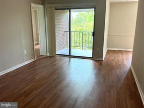 3312 Woodburn Village Drive 31, Annandale VA 22003