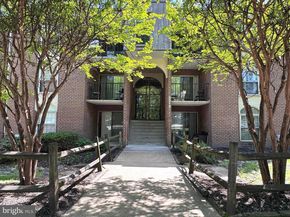 3312 Woodburn Village Drive 31, Annandale VA 22003