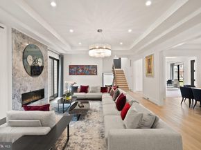 1054 Kinglet Court, Mclean VA 22101