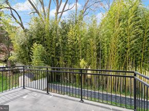 1054 Kinglet Court, Mclean VA 22101