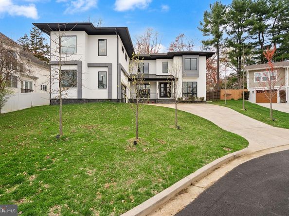 1054 Kinglet Court, Mclean VA 22101