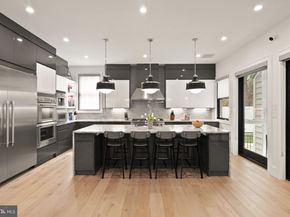 1054 Kinglet Court, Mclean VA 22101