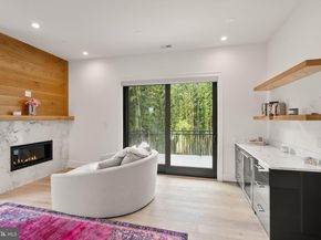 1054 Kinglet Court, Mclean VA 22101