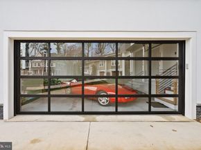 1054 Kinglet Court, Mclean VA 22101