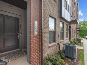 13695 Innovation Station Loop 77B, Herndon VA 20171