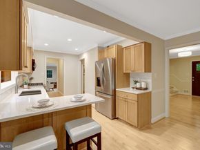 2006 Carriage Court, Vienna VA 22181