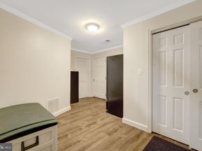 2006 Carriage Court, Vienna VA 22181