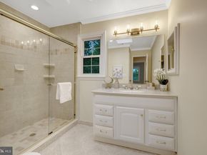 2006 Carriage Court, Vienna VA 22181