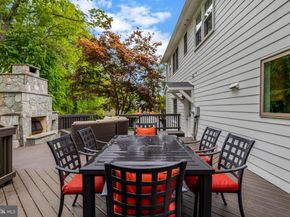2006 Carriage Court, Vienna VA 22181