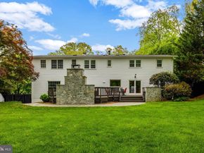2006 Carriage Court, Vienna VA 22181