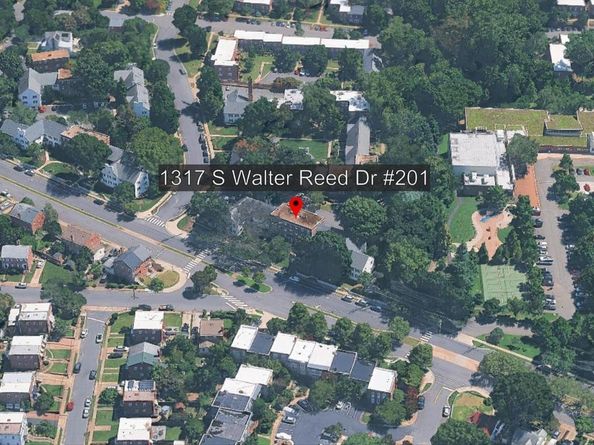 1317 S Walter Reed Drive 17201, Arlington VA 22204