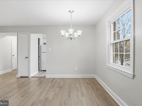 1317 S Walter Reed Drive 17201, Arlington VA 22204