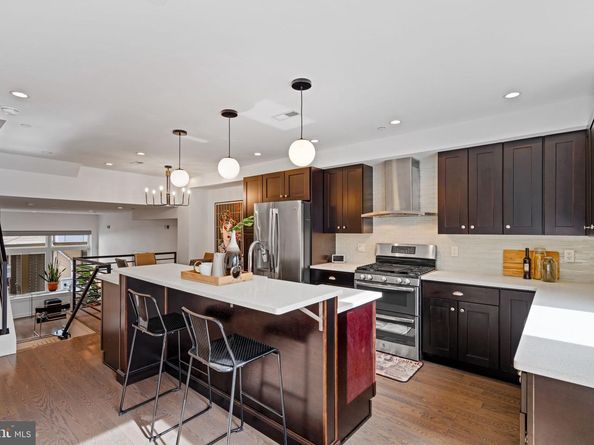 418 Wallace Street, Philadelphia PA 19123
