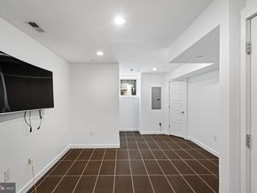 418 Wallace Street, Philadelphia PA 19123