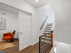 418 Wallace Street, Philadelphia PA 19123