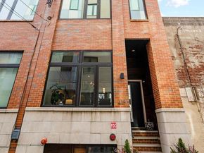 418 Wallace Street, Philadelphia PA 19123
