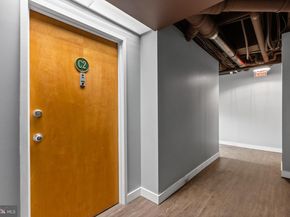301 Race Street C002, Philadelphia PA 19106