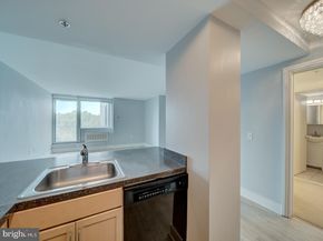 800 4TH Street SW N703, Washington DC 20024