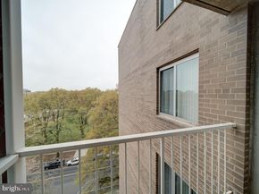 800 4TH Street SW N703, Washington DC 20024