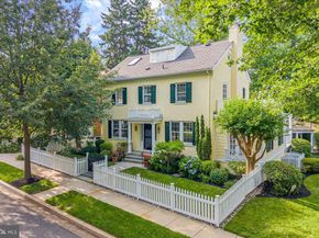 3001 Mckinley Street NW, Washington DC 20015