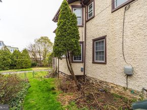 373 Upland Way, Drexel Hill PA 19026