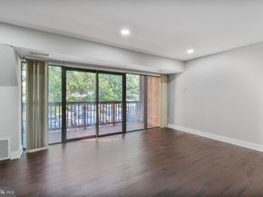 49 Skyhill Road 201, Alexandria VA 22314