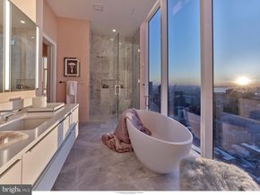 301 S Broad 4201, Philadelphia PA 19107