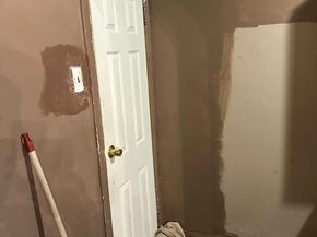 1923 W Airdrie Street, Philadelphia PA 19140