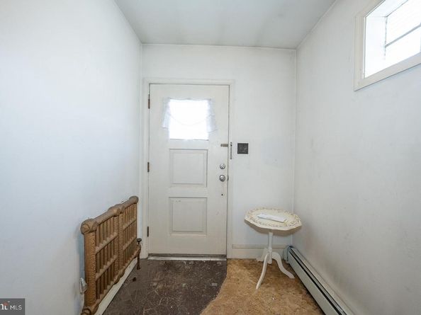 206 E Hinckley Avenue, Ridley Park PA 19078