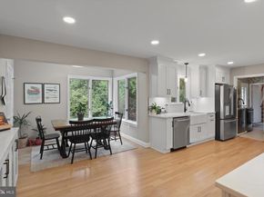 7054 Idylwood Road, Falls Church VA 22043