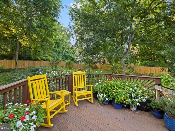 7054 Idylwood Road, Falls Church VA 22043