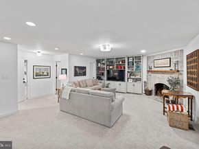 7054 Idylwood Road, Falls Church VA 22043