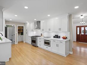 7054 Idylwood Road, Falls Church VA 22043