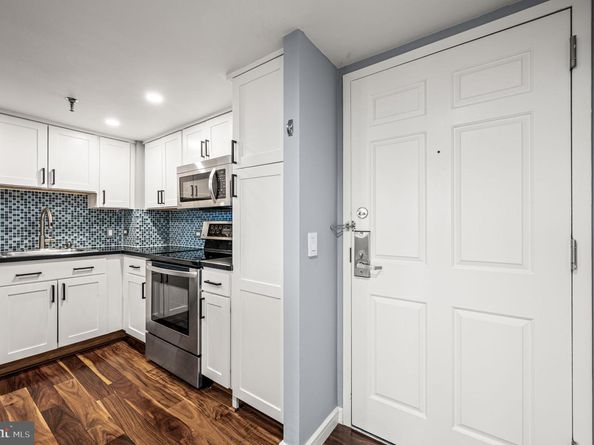 2001 Hamilton Street 809, Philadelphia PA 19130