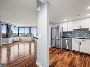 2001 Hamilton Street 809, Philadelphia PA 19130