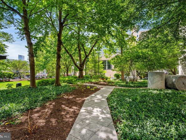 2001 Hamilton Street 809, Philadelphia PA 19130
