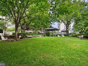 2001 Hamilton Street 809, Philadelphia PA 19130