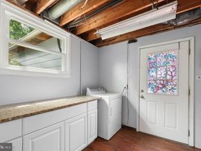 702 Williamsburg Road, Sterling VA 20164